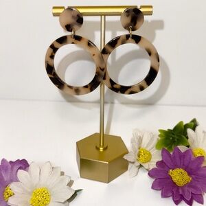 Brown Tortoiseshell Earrings